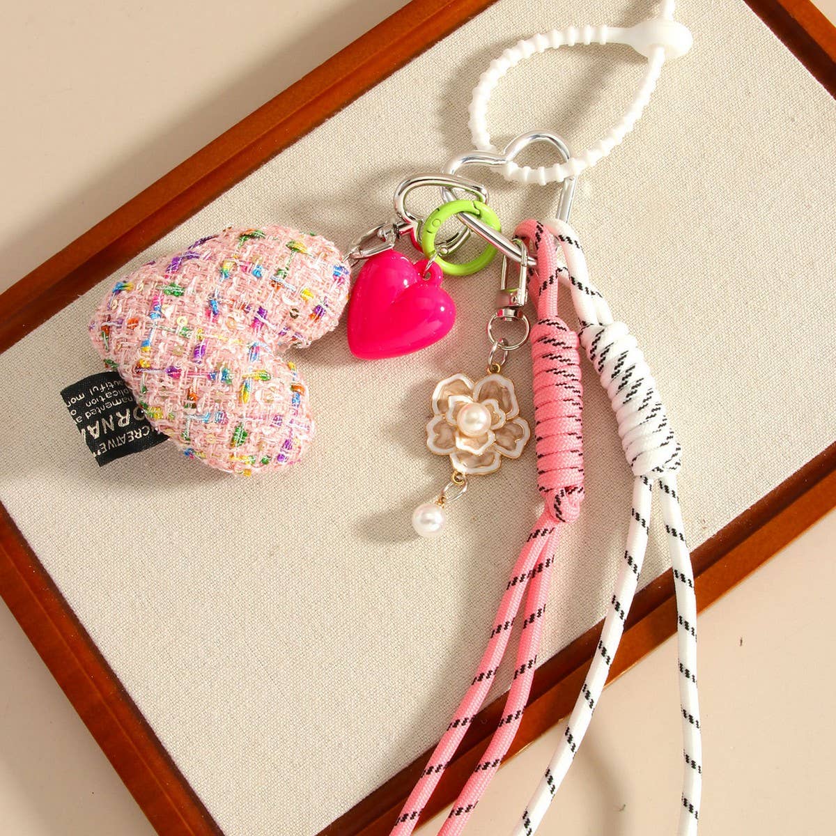 HEART BOW FABRIC CHARM BRAIDED BAG ACCESSORY_CWMM7555