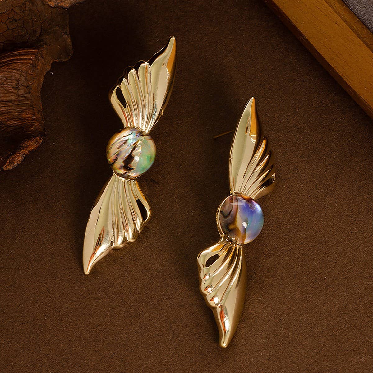 ANGELS WINGS ABALONE SILVER NEEDLE EARRINGS_CWMM4337