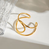 MINIMALIST TWISTED OPEN CUFF IN TITANIUM STEEL_CWAJE4866