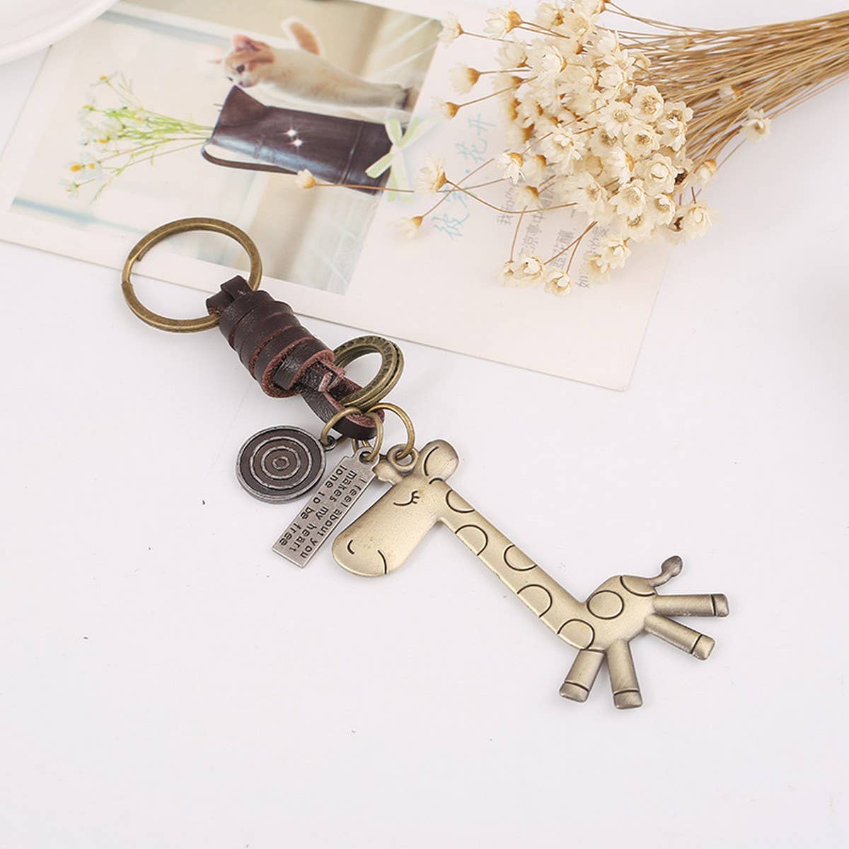 CREATIVE CUTE GIRAFFE LEATHER KEYCHAIN_CWMM4703