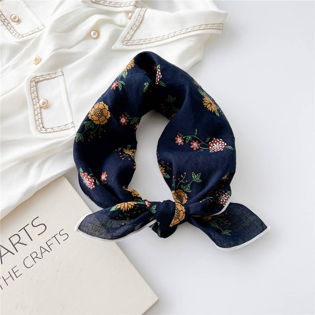 Cwasc2413_Temperament Scarf, Artistic Scarf