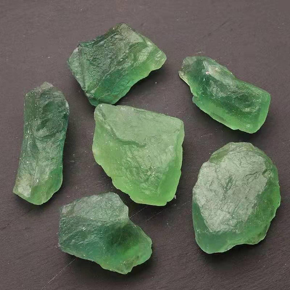 NATURAL GREEN FLUORITE DIFFUSER STONES_CWMM8119