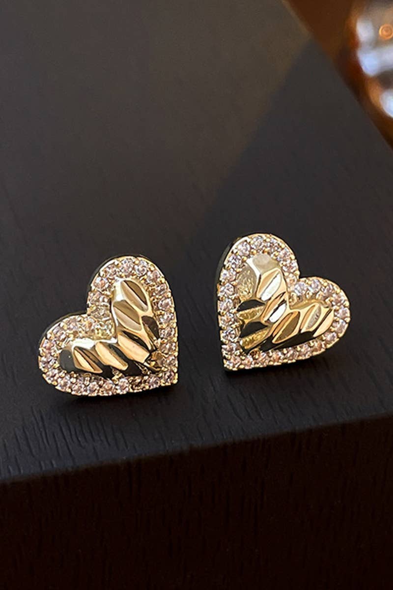 GOLD COLOR HEART EARRINGS_CWAJE0276