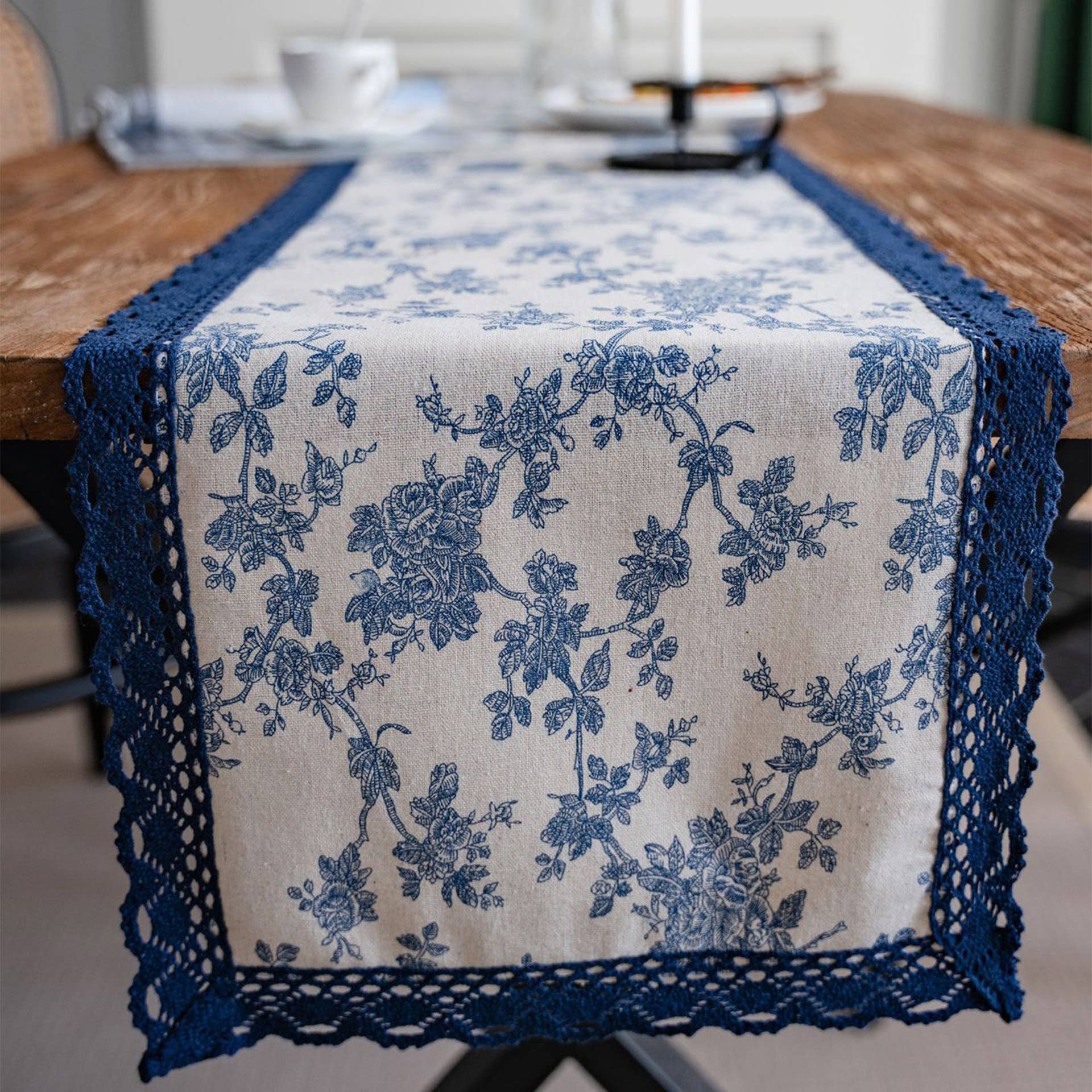 MULTI PATTERNED LACED DETAIL TABLE RUNNER_CWMM0022