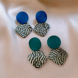 SIMPLE DIAMOND BLACK AND WHITE CHECK EARRINGS_CWAJE2472