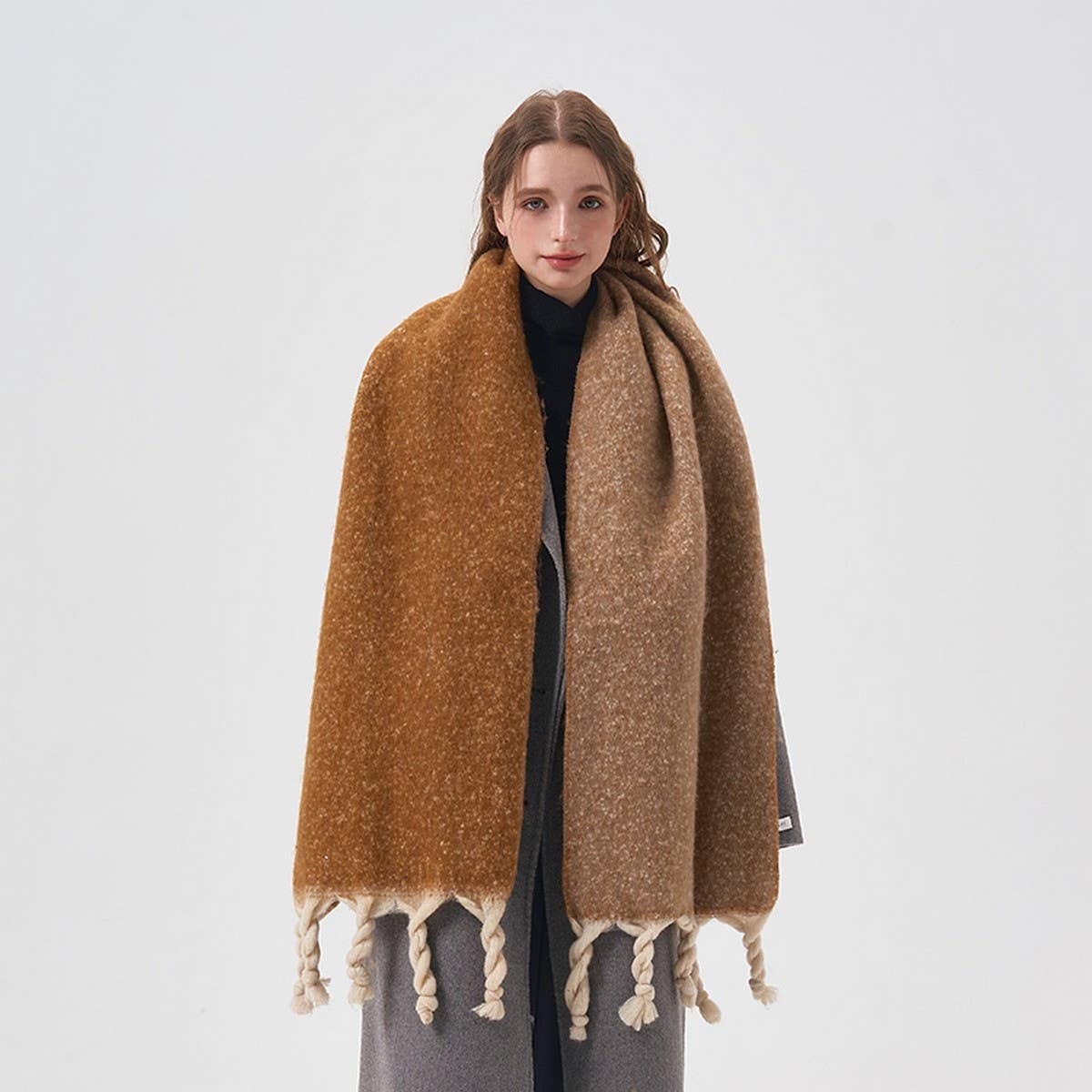 HANDCRAFTED TASSEL DOUBLE SIDED SCARF FOR WINTER_CWASC2366