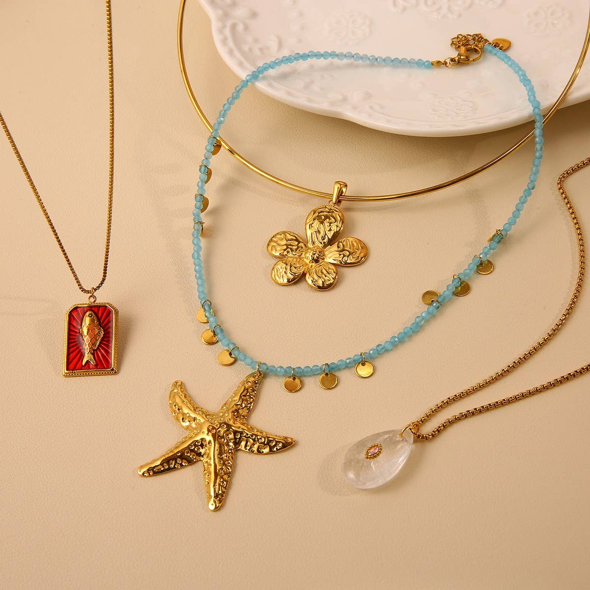 OCEAN STYLE FLOWER NECKLACE WITH STARFISH CHARM_CWMM8825