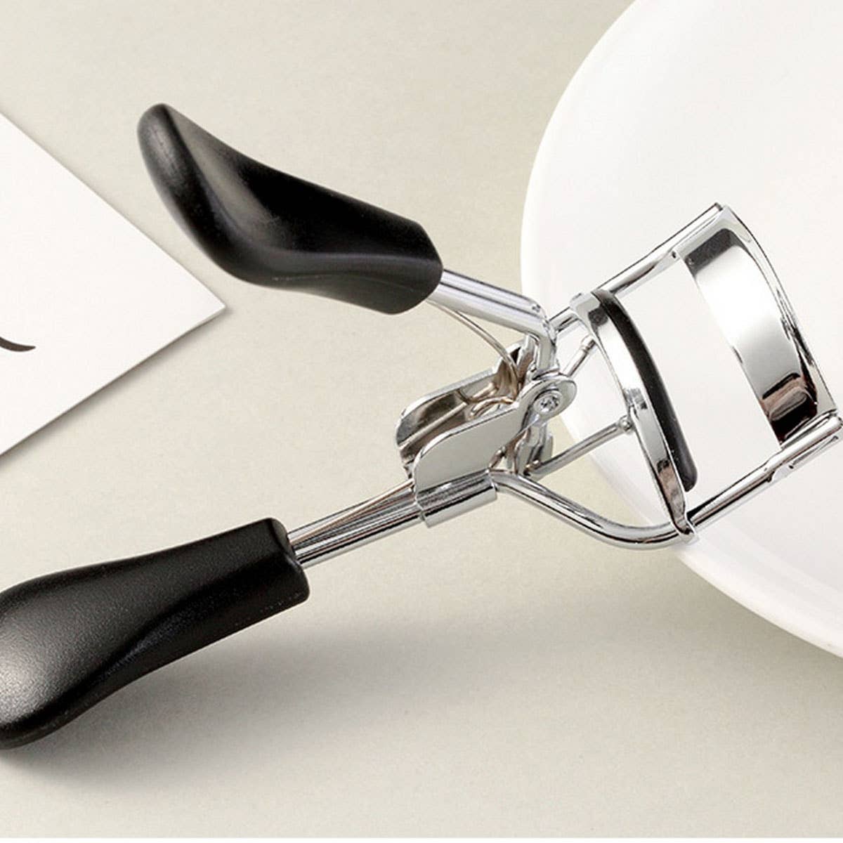 PORTABLE LASH CURLER LONG LASTING CURL STAINLESS_CWMM8048