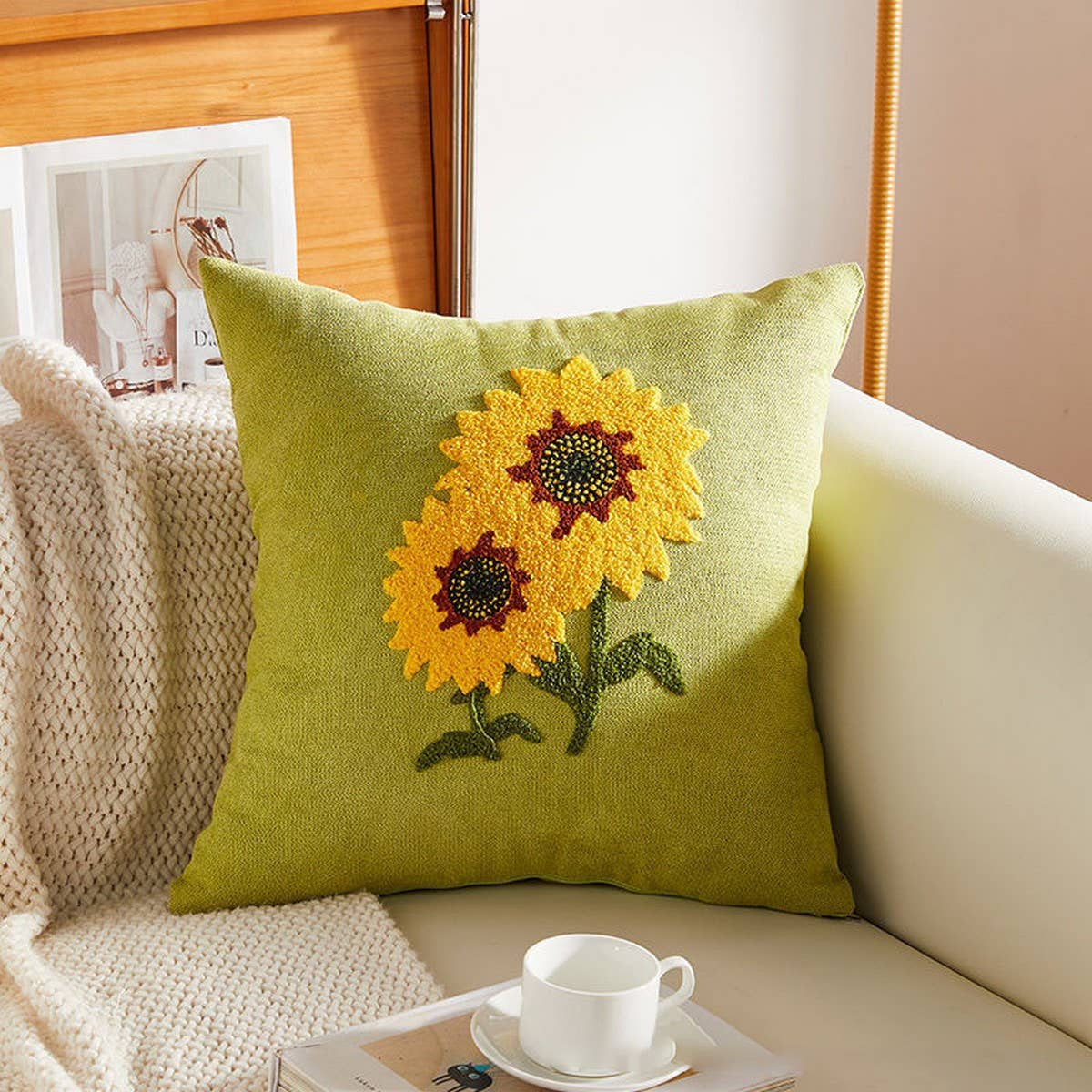 LUXURY EMBROIDERED THROW PILLOW COVER FOR SOFA BED_CWMM7681