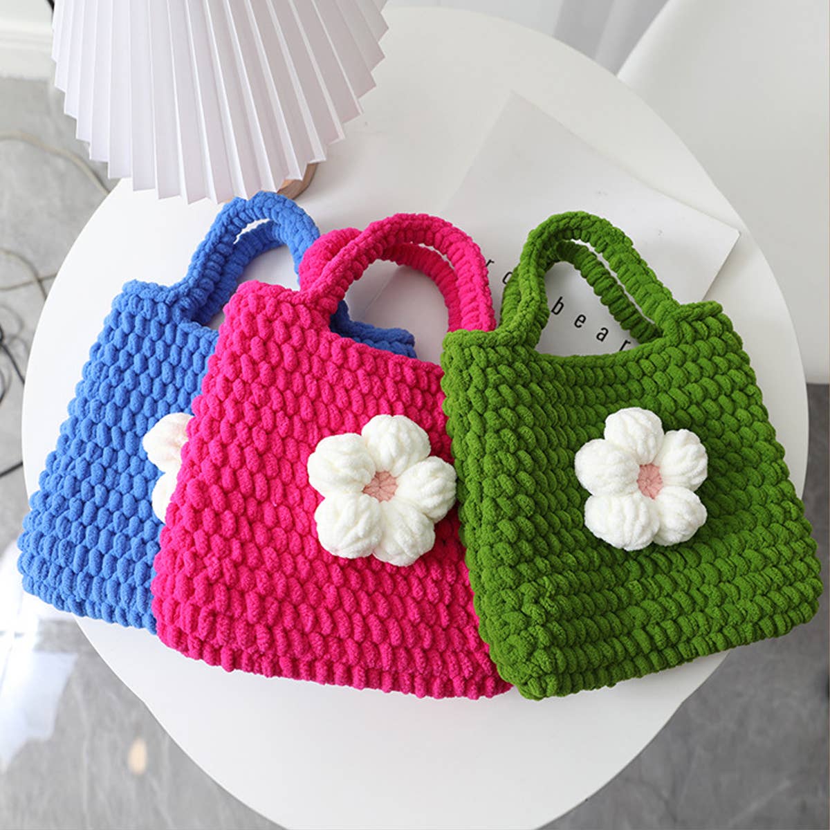 SWEET FLORAL HANDMADE CROCHET HANDBAG_CWAB1876