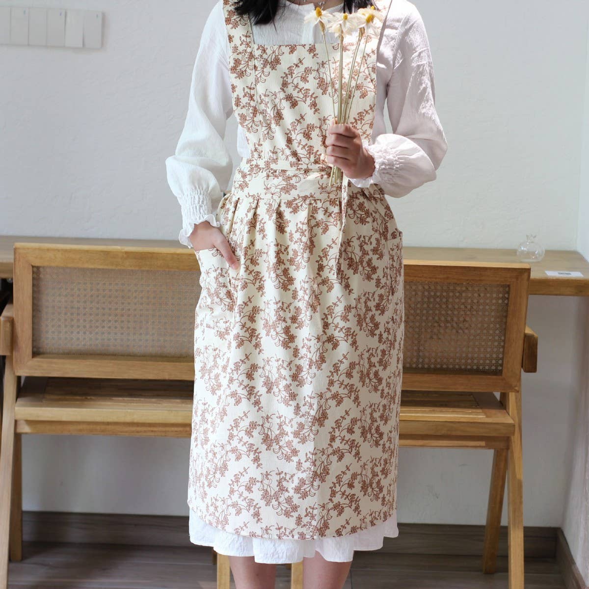 SIMPLE AND ELEGANT CORDUROY MATERIAL THICK APRON_CWMM5830