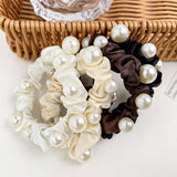 SMALL SILK PEARL HAIR SCRUNCHIES TIE_CWAHA0399
