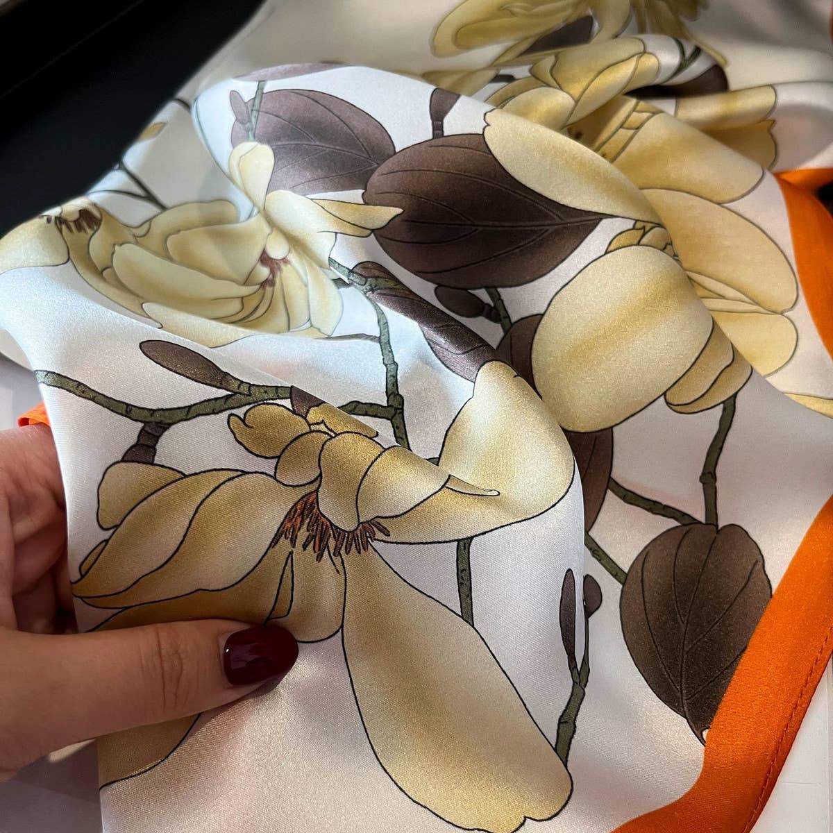 FLORAL TWILL SCARF FOR WOMEN SQUARE VERSATILE_CWASC0560