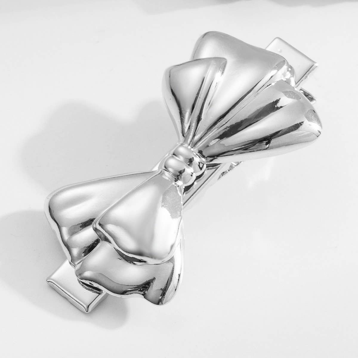 PEARL BOW SPRING HAIR CLIP SWEET ELEGANT_CWAHA6175