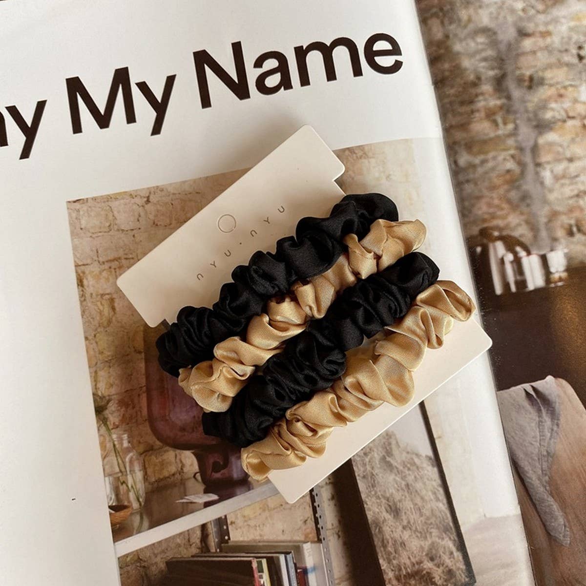 TEMPERAMENTAL SIMPLE ELASTIC HAIR SCRUNCHIES_CWAHA1721