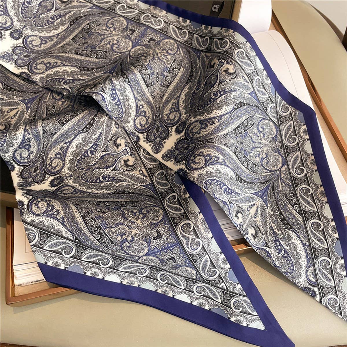 FASHIONABLE AND VERSATILE DOUBLE LAYER HEAD SCARF_CWASC1513