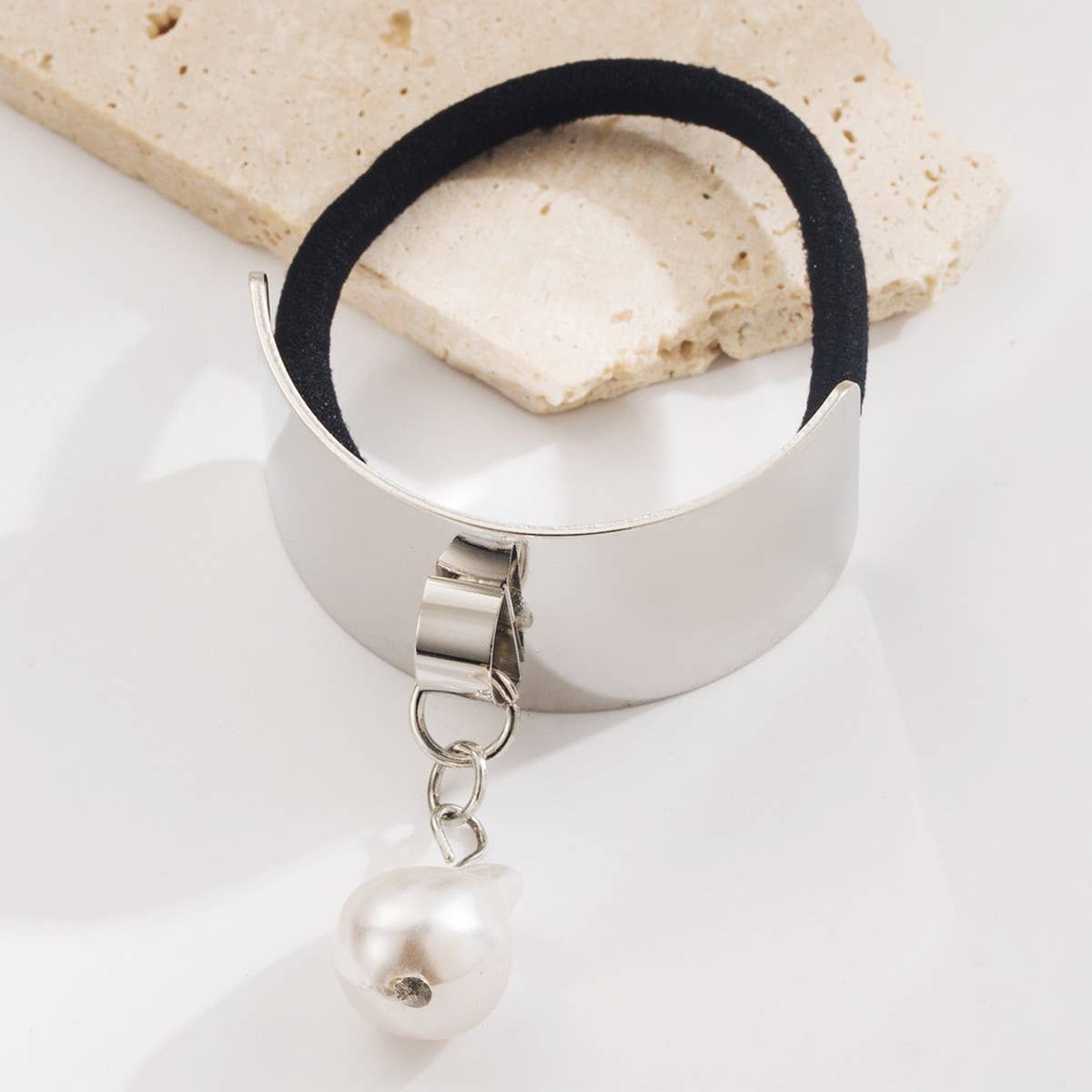 GOLD WATERDROP HEART PENDANT ELASTIC HAIR TIE_CWAHA6186