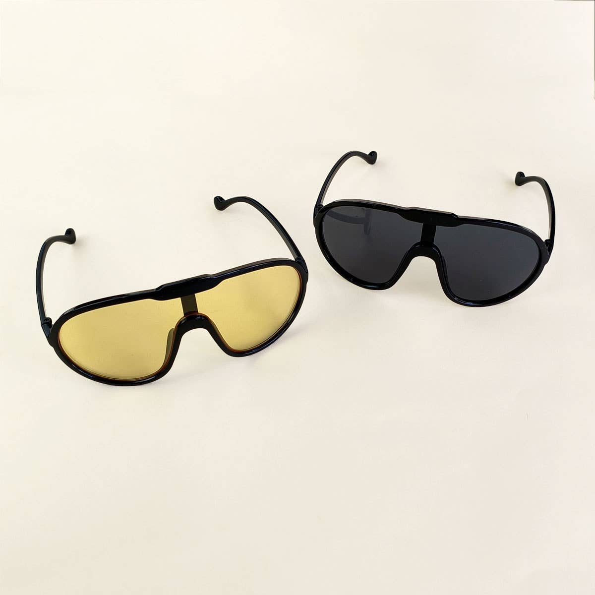 OVERSIZED FRAME ONE PIECE SUNGLASSES UNISEX_CWASG0282