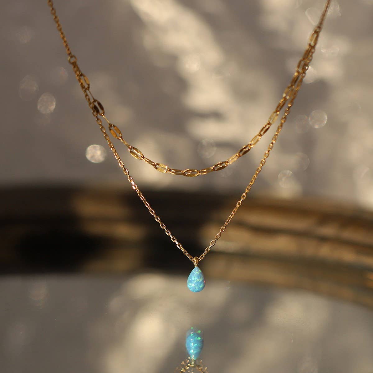 BLUE TEARDROP GLITTER DOUBLE LAYER NECKLACE_CWAJE1579