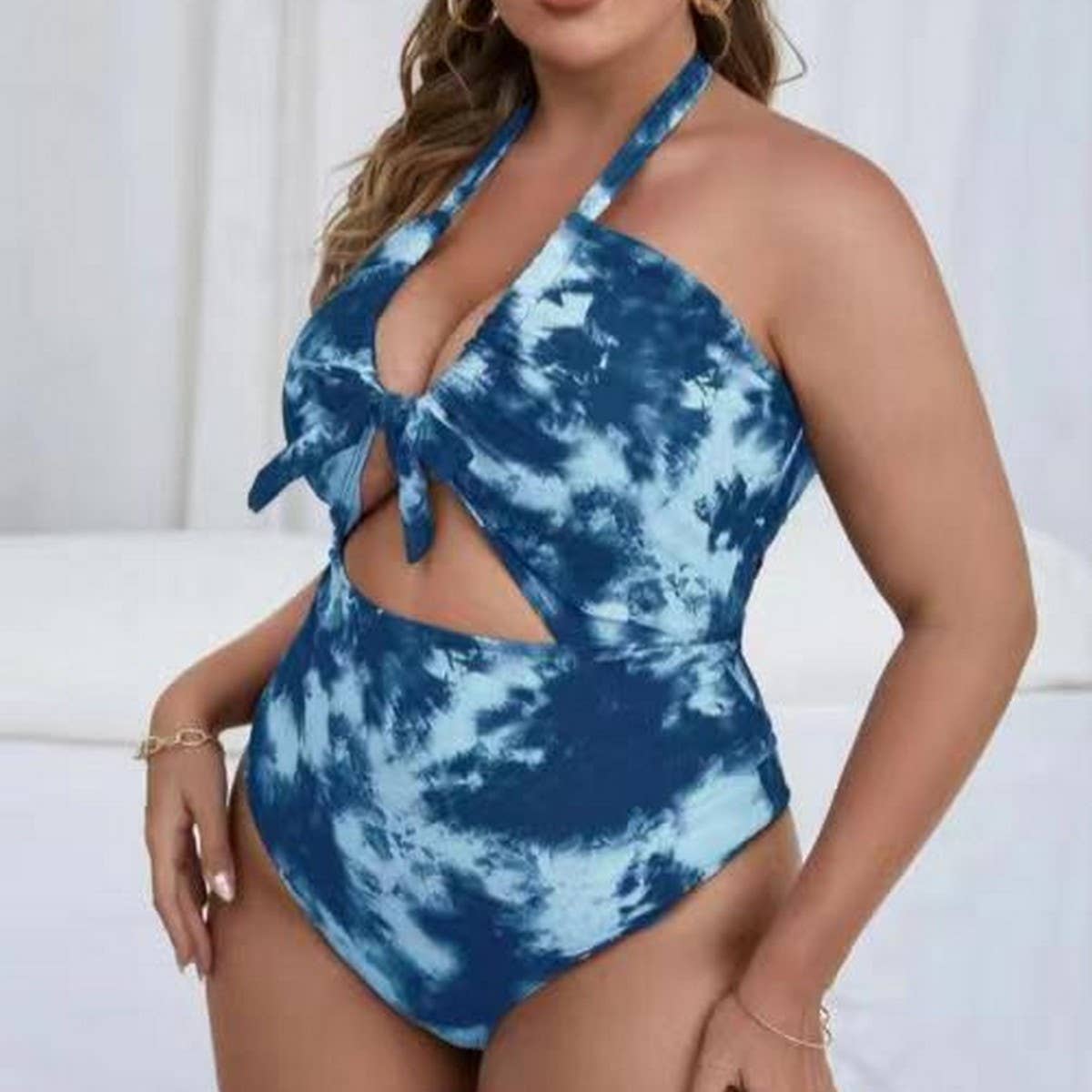 OVERSIZED PRINTED BACKLESS ONE PIECE BIKINI_CWMW0605