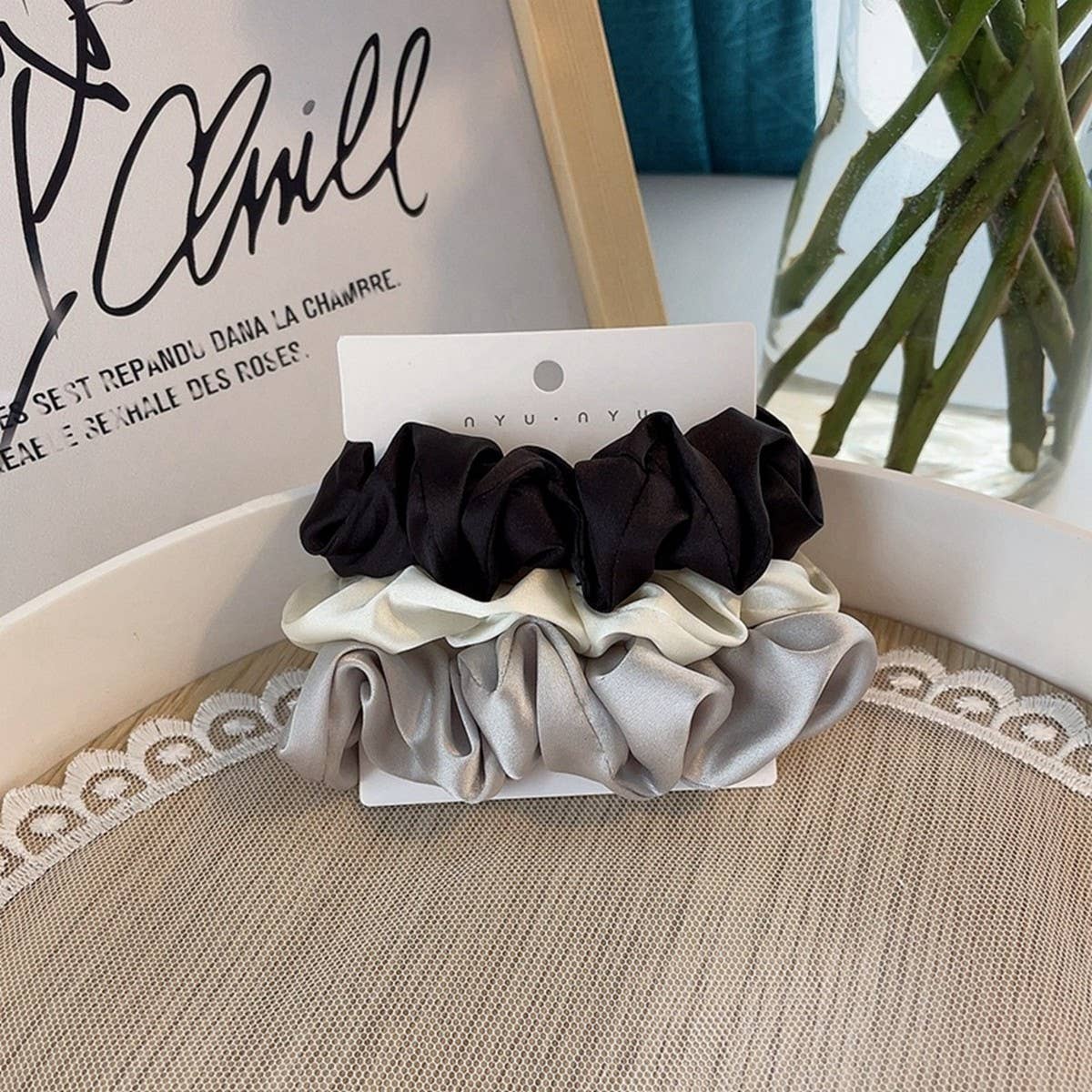 ELEGANT AND EXQUISITE FRENCH HAIR SCRUNCHIES_CWAHA2730