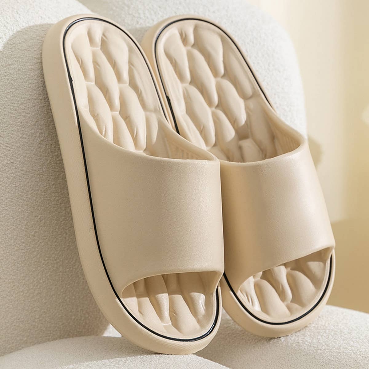 Simple New Style Home Bathroom Slippers_Cwshs0618
