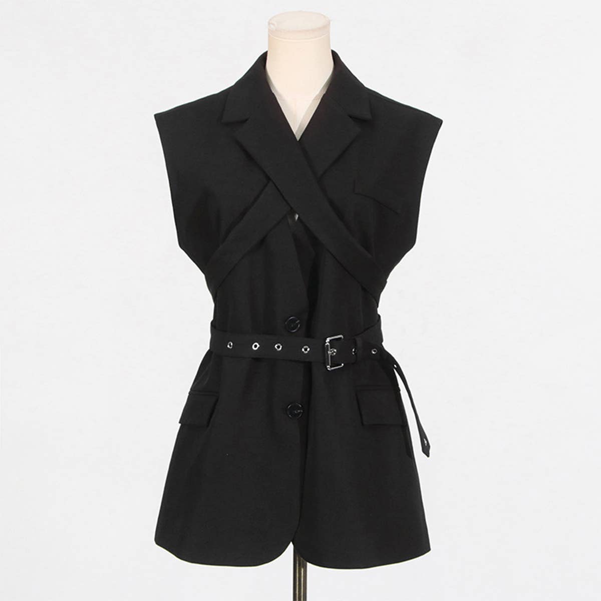 STYLISH SLEEVELESS BLAZER WITH BELT AND LAPELS_CWOCO1219