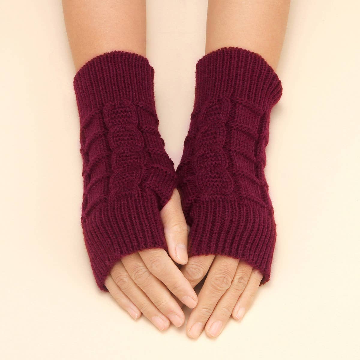 FASHIONABLE TWISTED WARM HALF FINGER GLOVES_CWAG0087