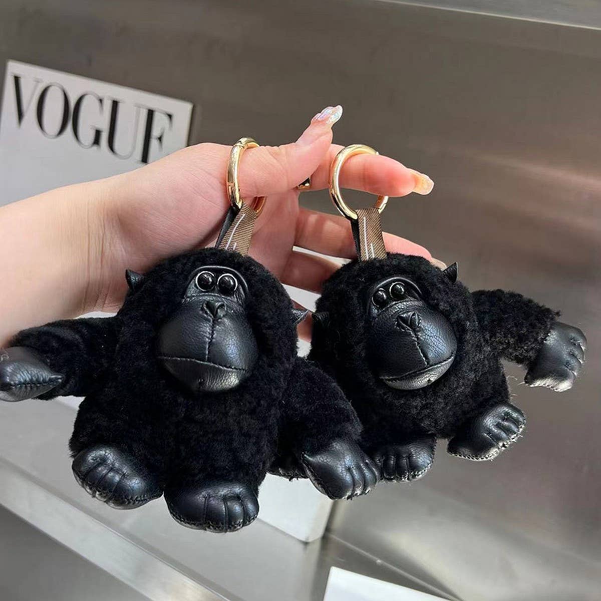 CUTE WOOL CHIMPANZEE CAR KEYCHAIN FUR PENDANT_CWMM2490