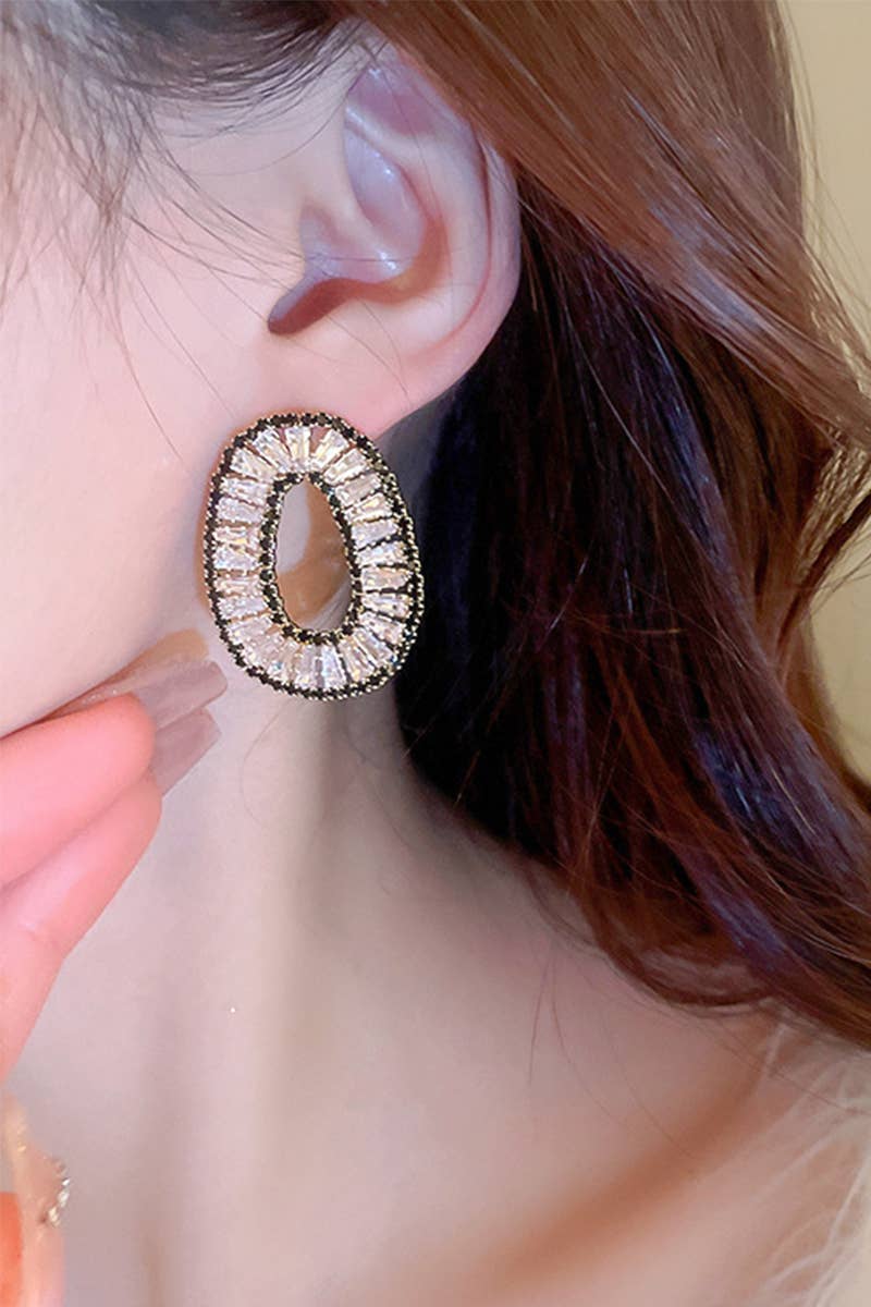 Beads Decked Round Dangle Earrings_Cwaje0307