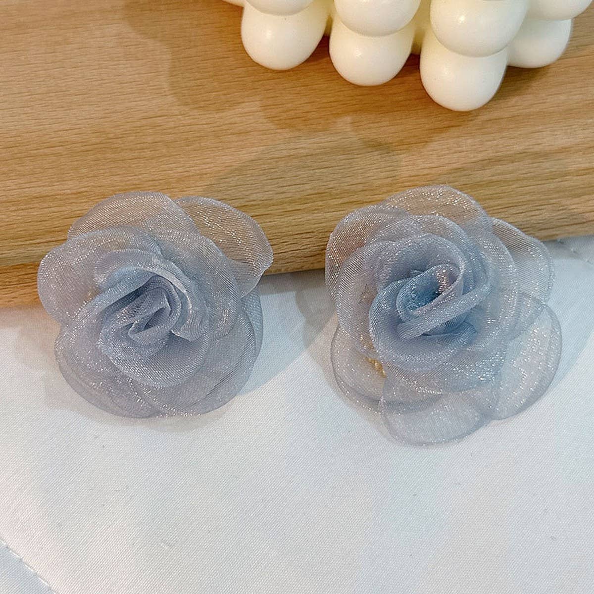 HANDMADE LACE ROSE STUD EARRINGS SWEET MINIMAL_CWMM6279