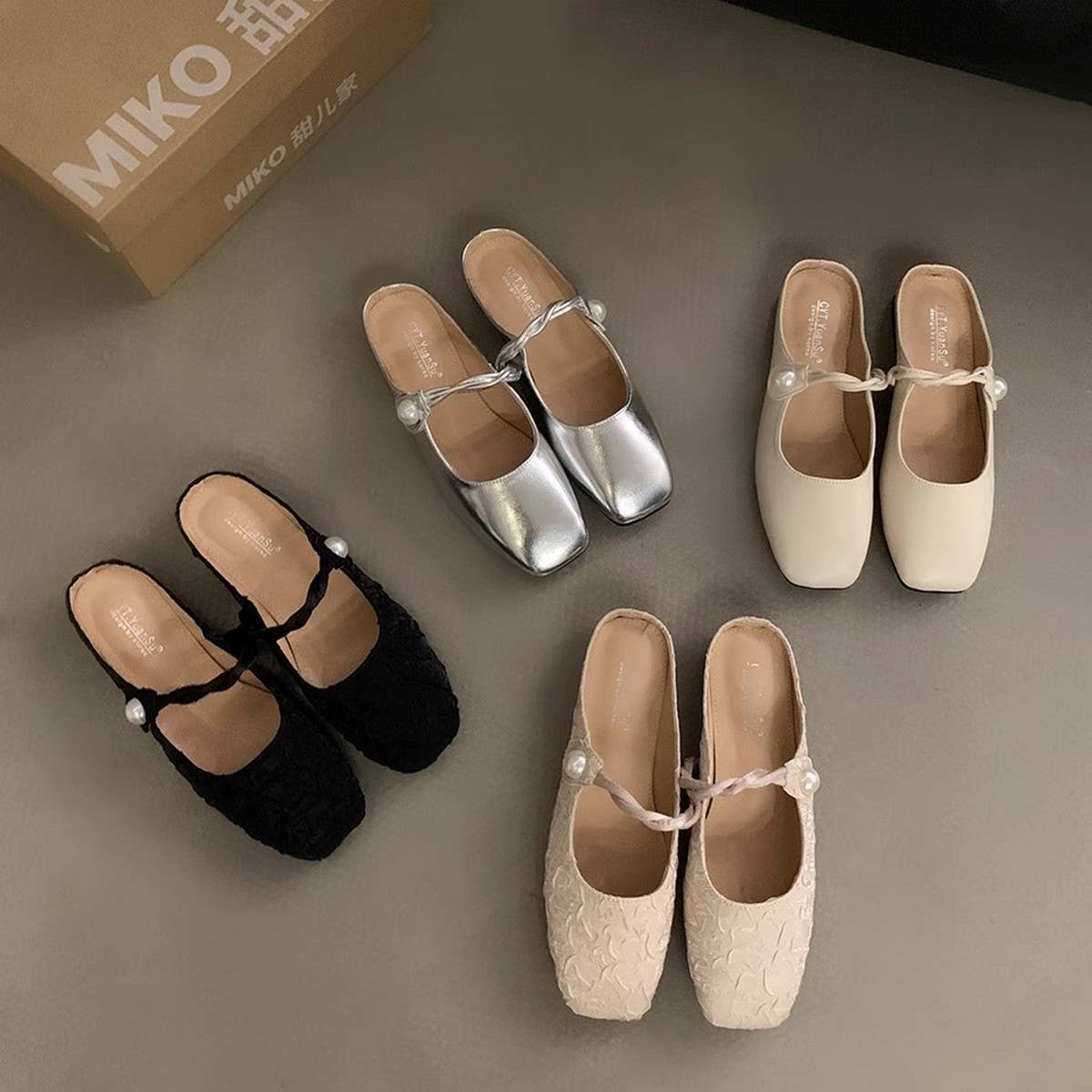 SILVER OPEN TOE SLIP ON FLAT SANDALS FOR WOMEN_CWSHF0064