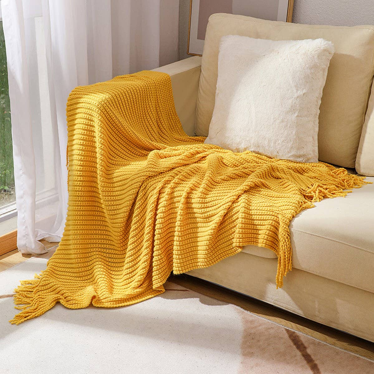 KNITTED SOFT BLANKET WITH TASSELS_CWMM0206