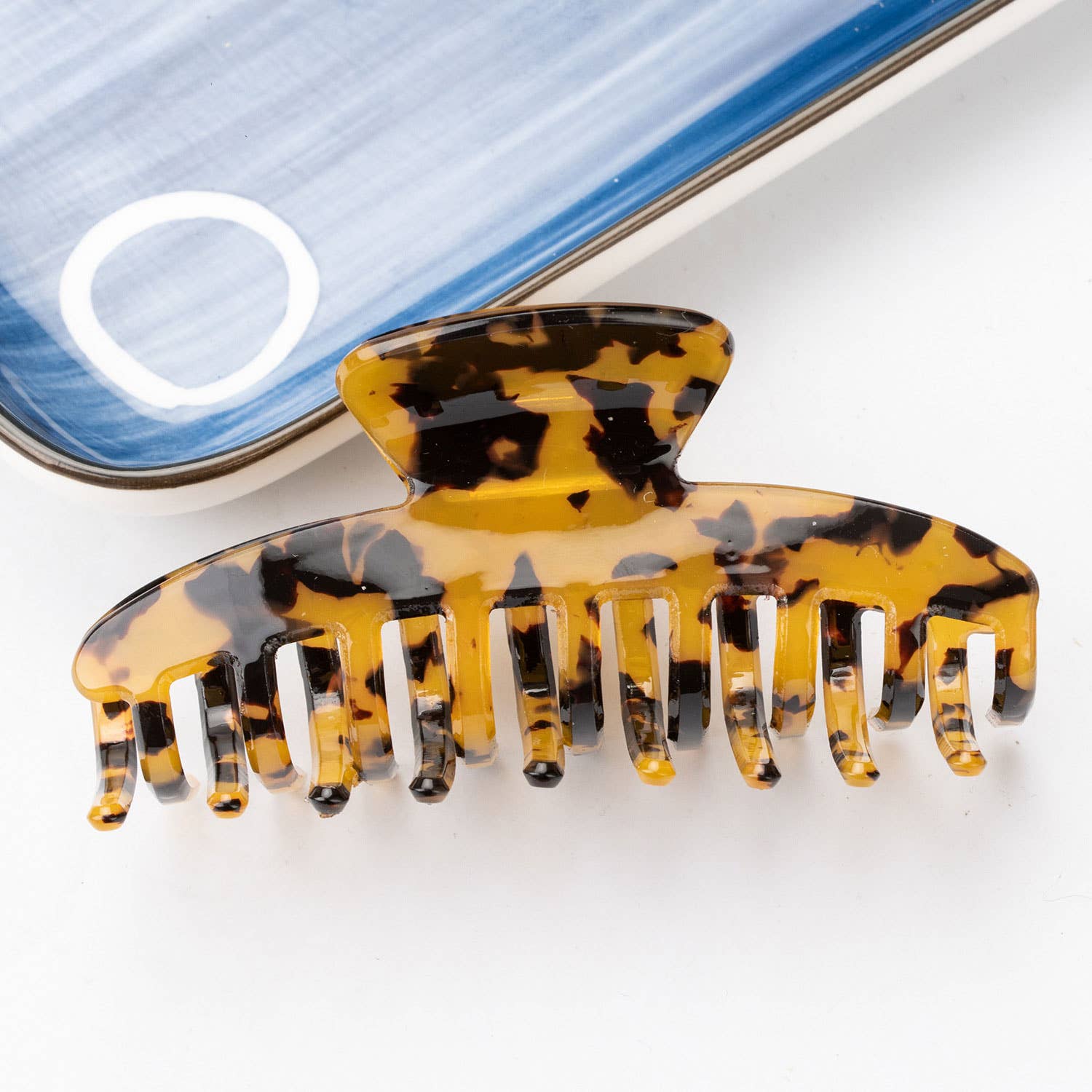 SHARK HAIR CLAW FOR WOMEN UPDO DAILY STYLING_CWAHA0324