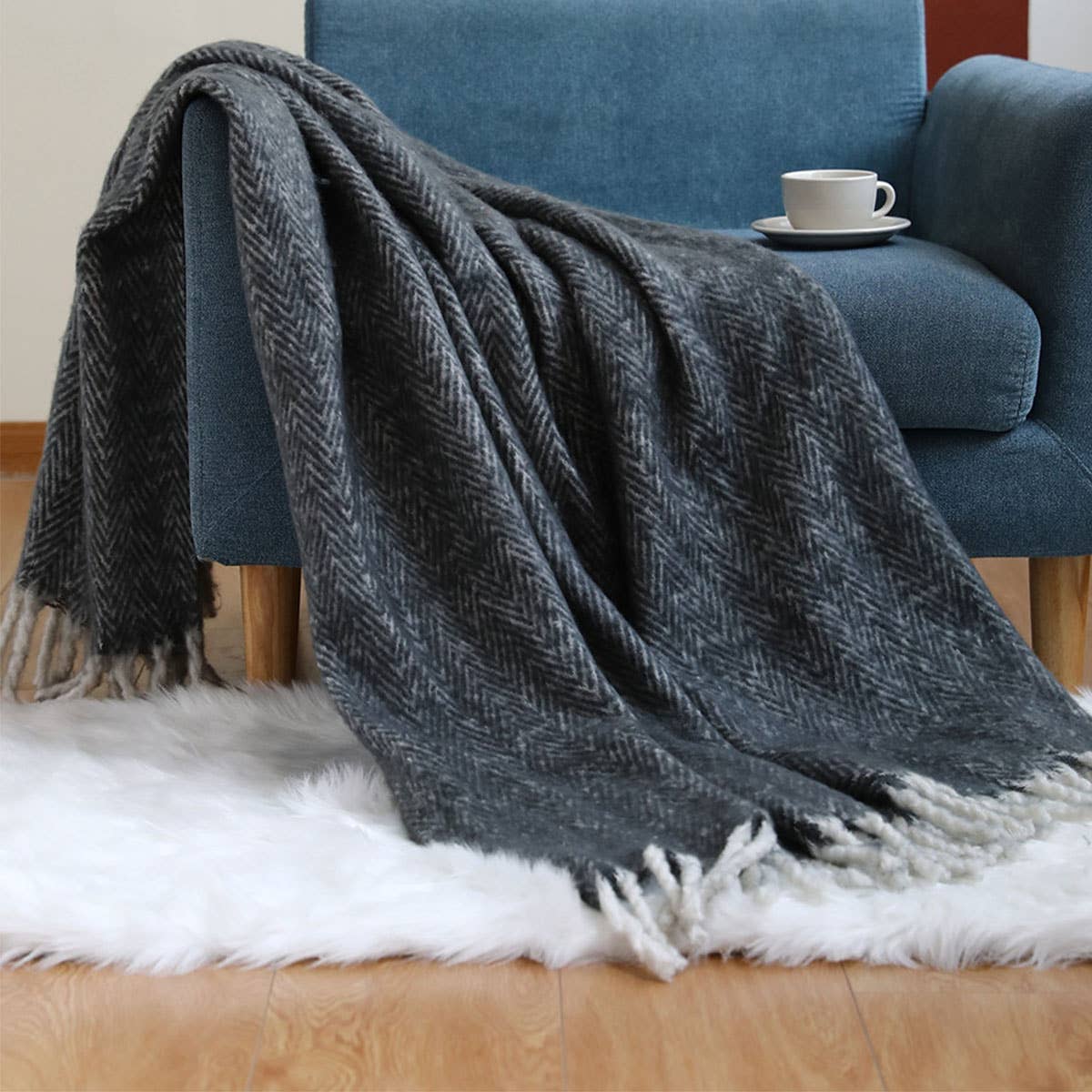KNITTED SOLID COLOR LIGHTWEIGHT SOFA BLANKET_CWMM0212