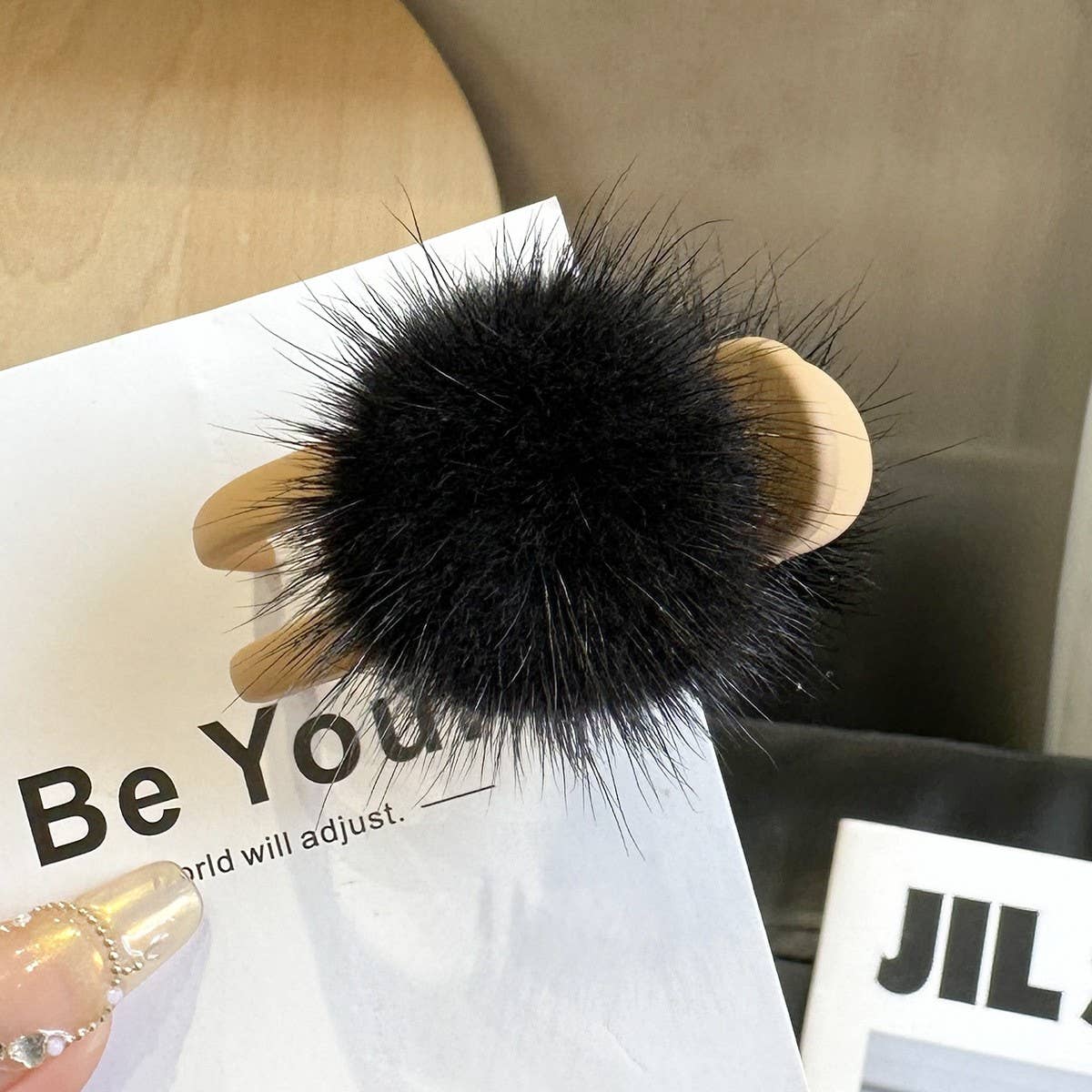 MINK FUR BALL HAIR CLAW CUTE WINTER FLUFFY CLIP_CWAHA3310