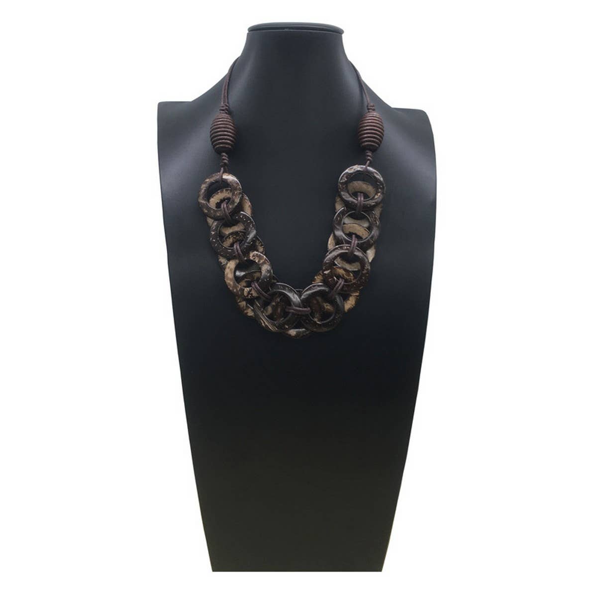 COCONUT SHELL HOLLOW INTERLOCKING BRAIDED NECKLACE_CWMM4727