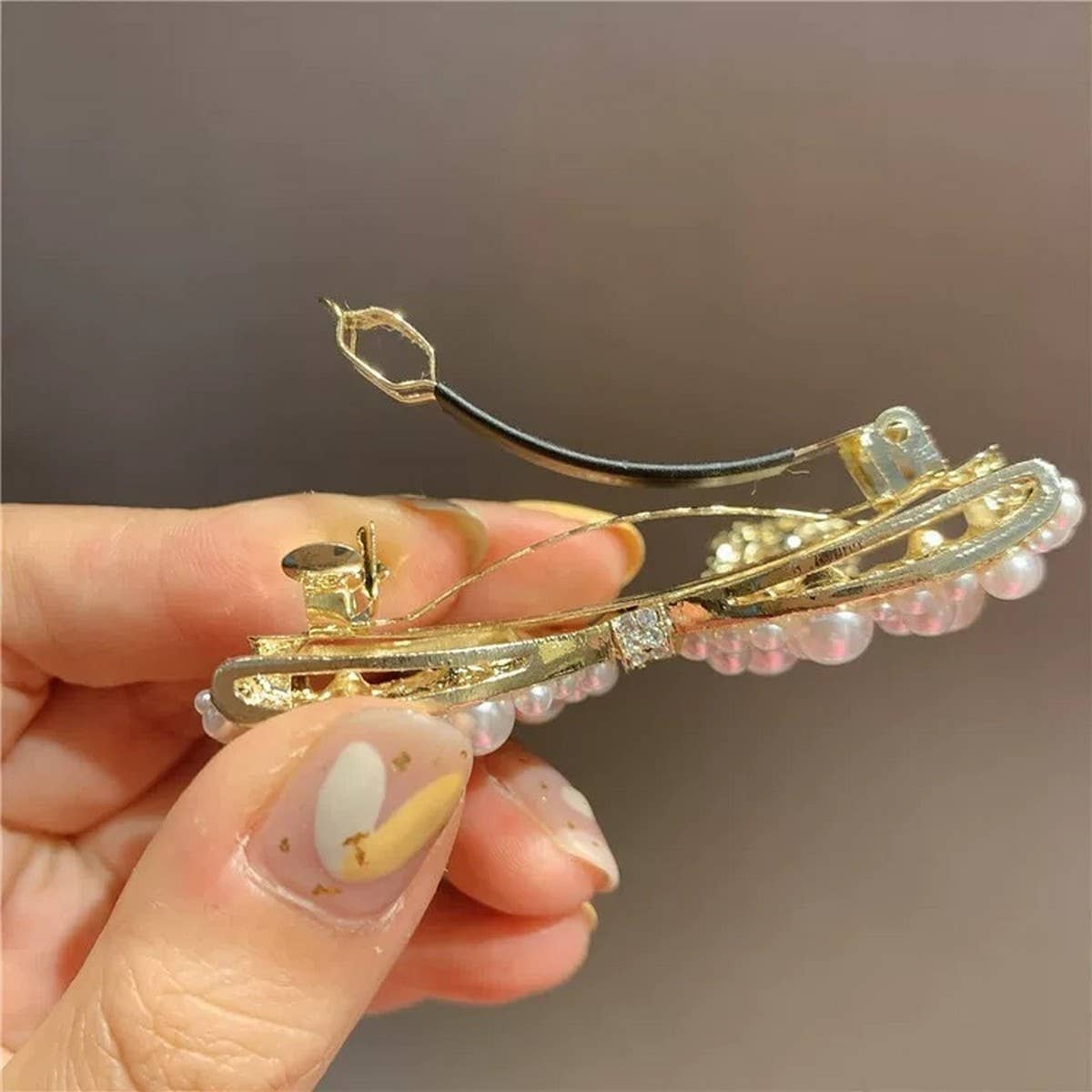 PEARL BOW HAIR CLIP 5 5CM ELEGANT SPRING CLIP_CWAHA4676