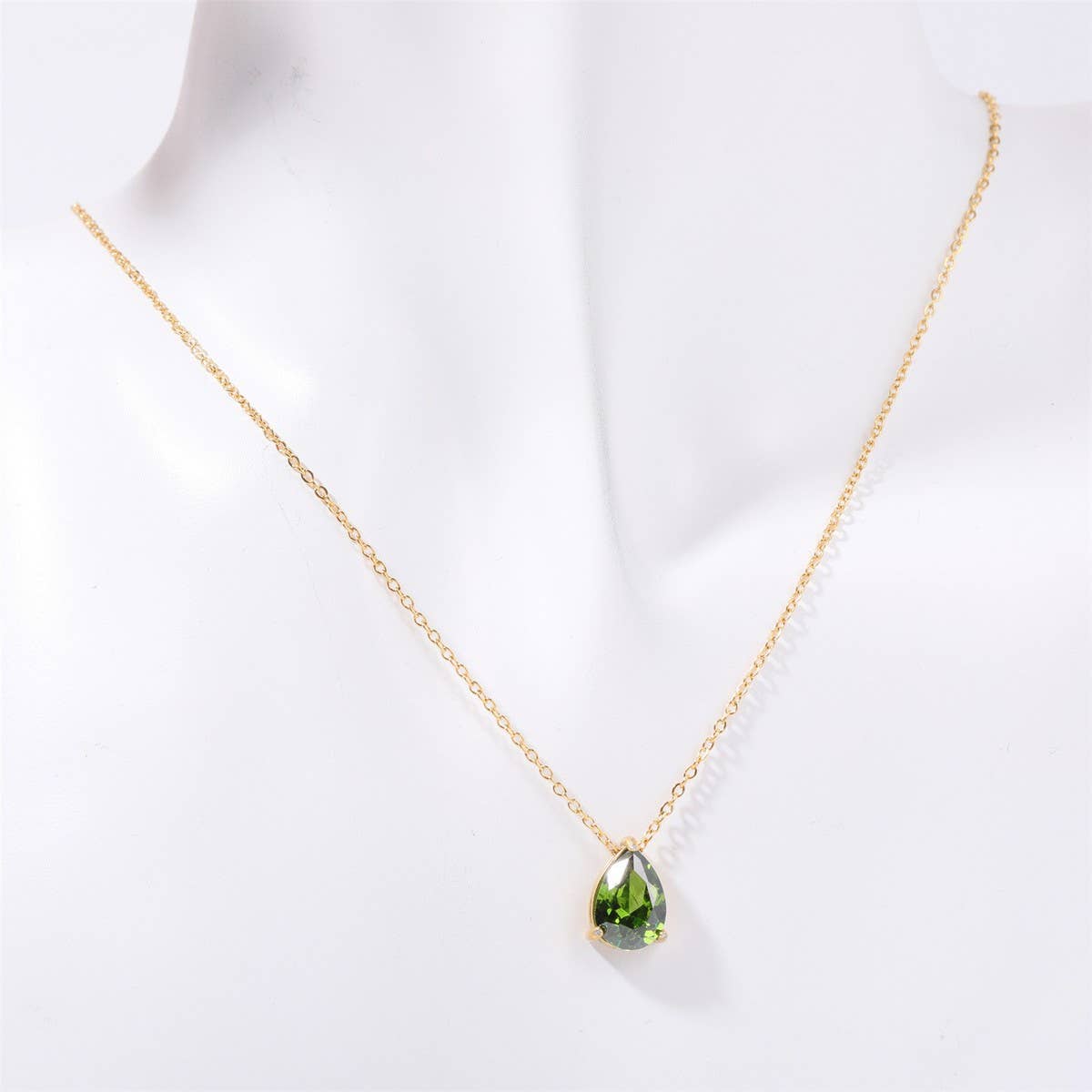 TEARDROP ZIRCON DECEMBER BIRTHSTONE NECKLACE_CWMM5534