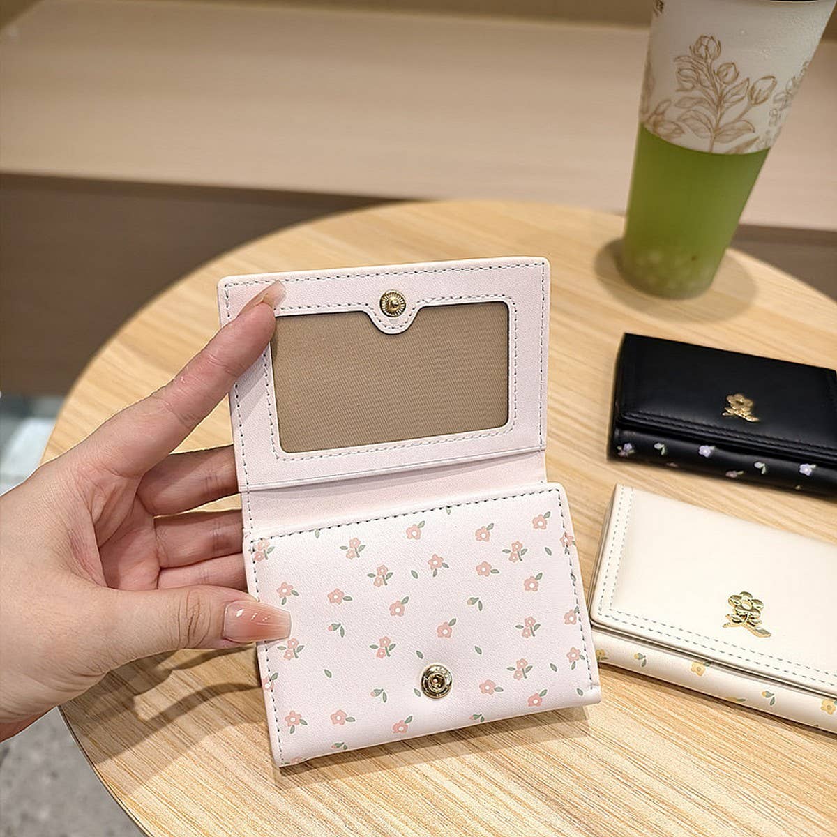 Trendy Printed Mini Trifold Wallet For Students_Cwab06229