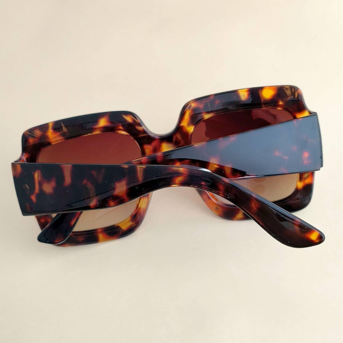 SIMPLE SQUARE FRAME COLOR BLOCK SUNGLASSES WOMEN_CWASG0258