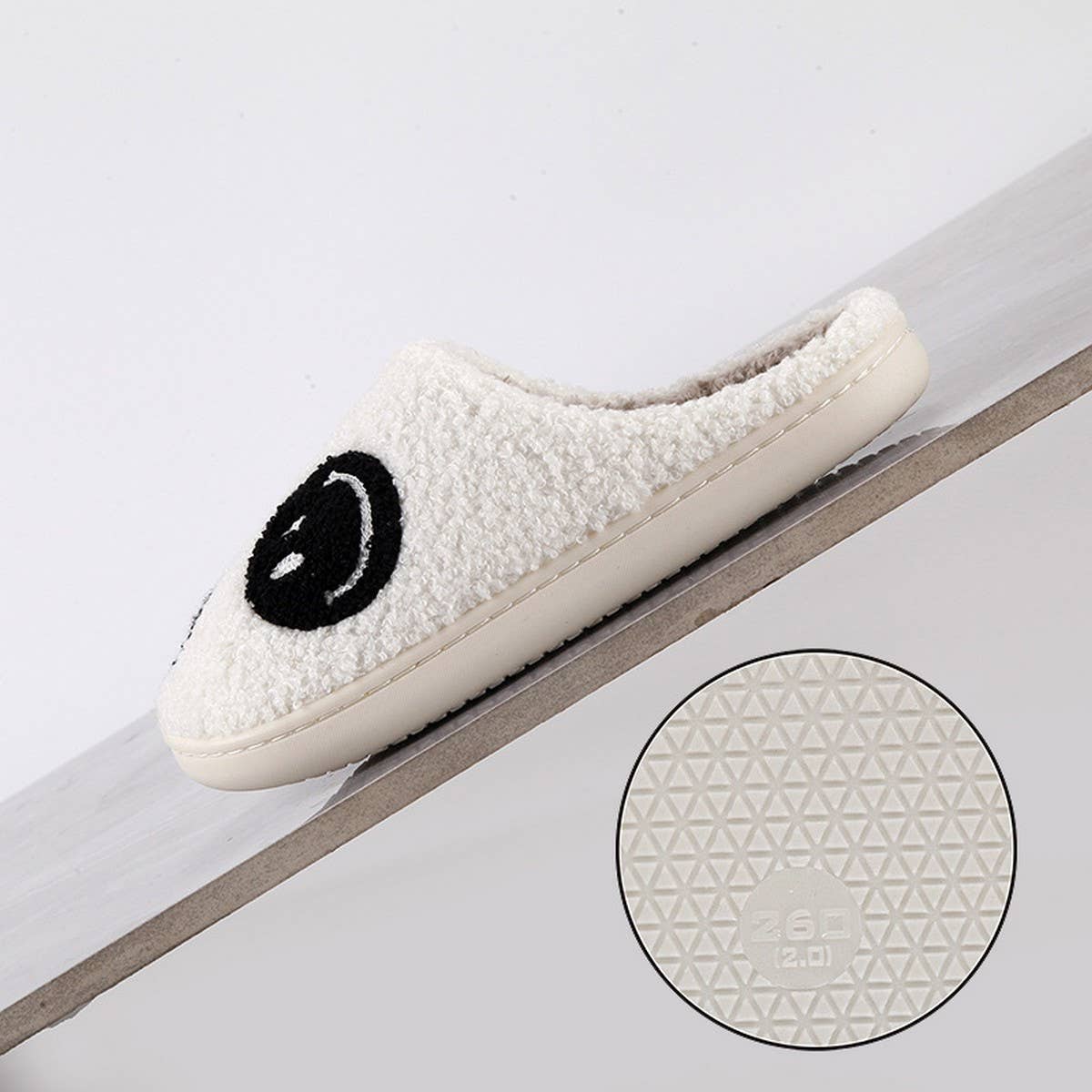Smiling Face Pattern Winter Warm Cotton Slippers_Cwshs0461
