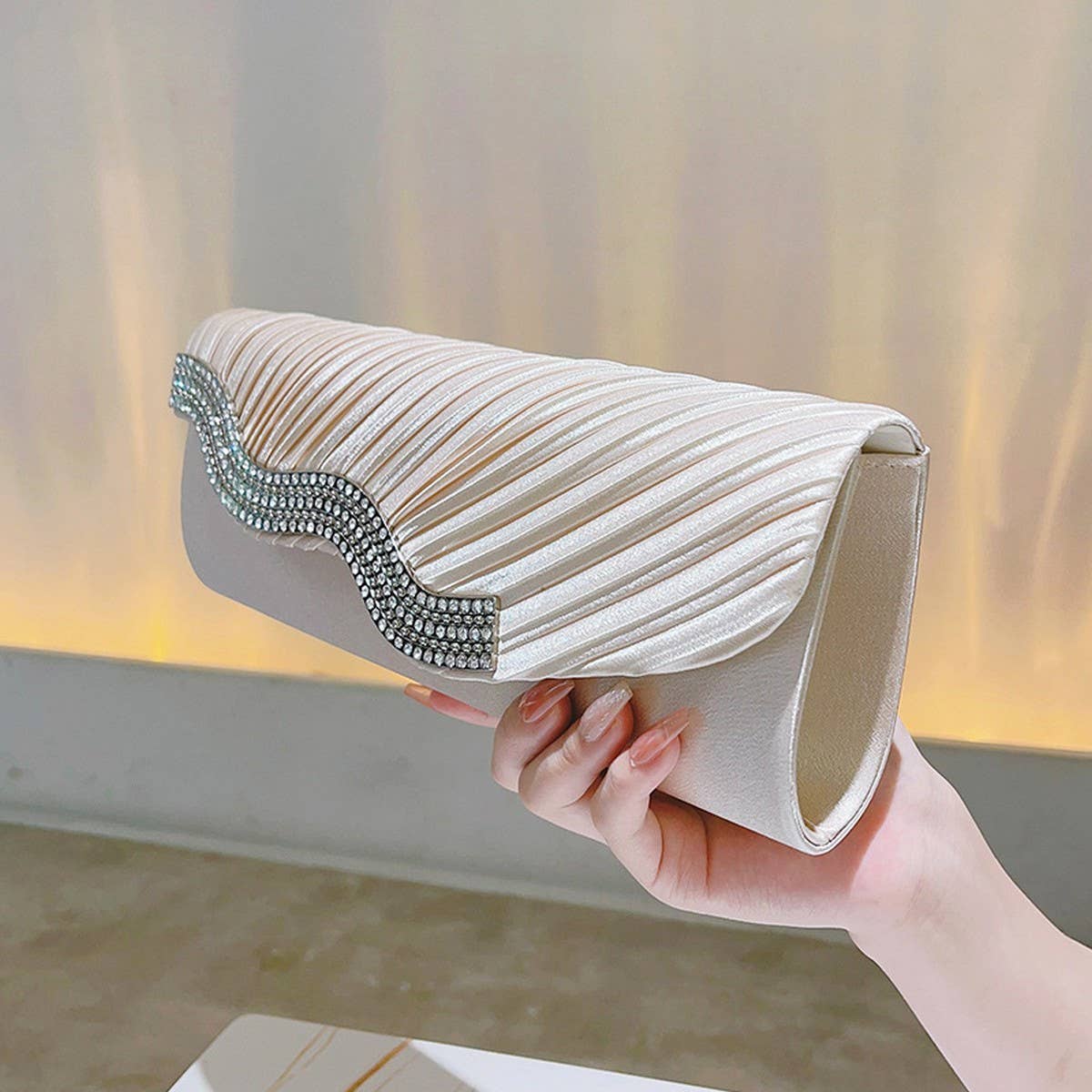 FASHIONABLE AND VERSATILE CLUTCH BAG_CWAB2519