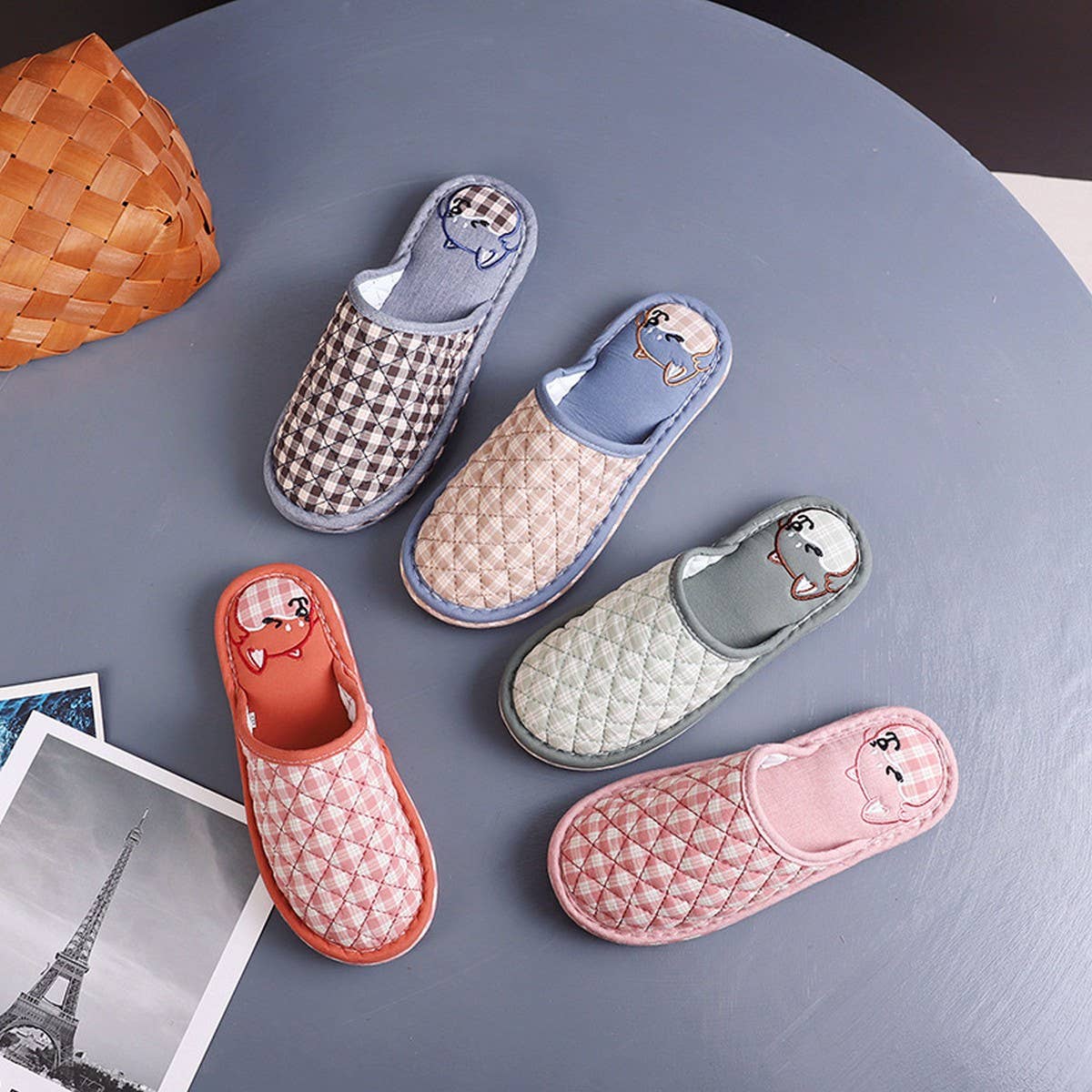 PLAID CARTOON CLOSED TOE HOME SLIPPERS_CWSHF0207