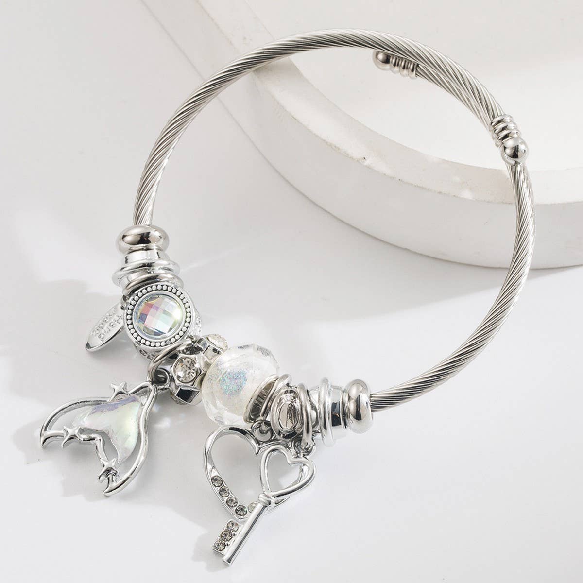 STAINLESS STEEL BRACELET WITH MERMAID TAIL HEART_CWMM8571
