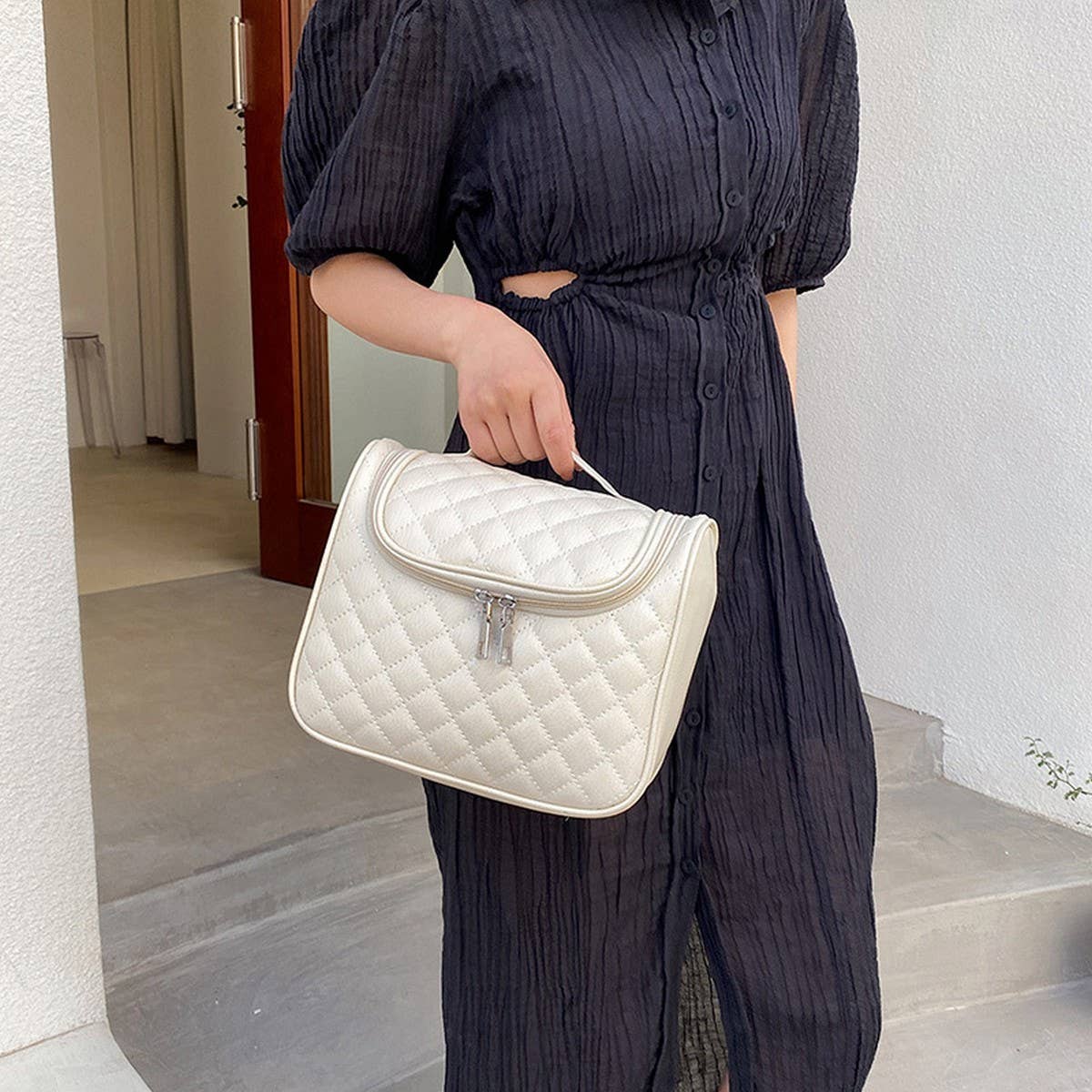 SUPER POPULAR PORTABLE LARGE CAPACITY COSMETIC BAG_CWAB4486