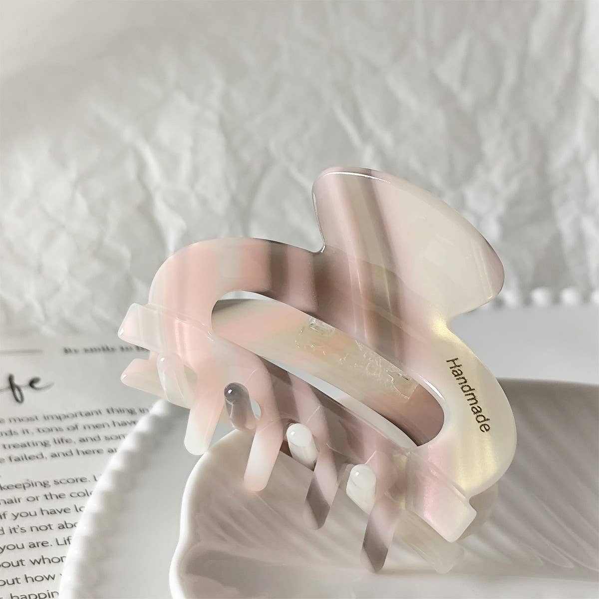 Elegant Acetate Hair Claw ? Princess Head Clip_Cwaha07171