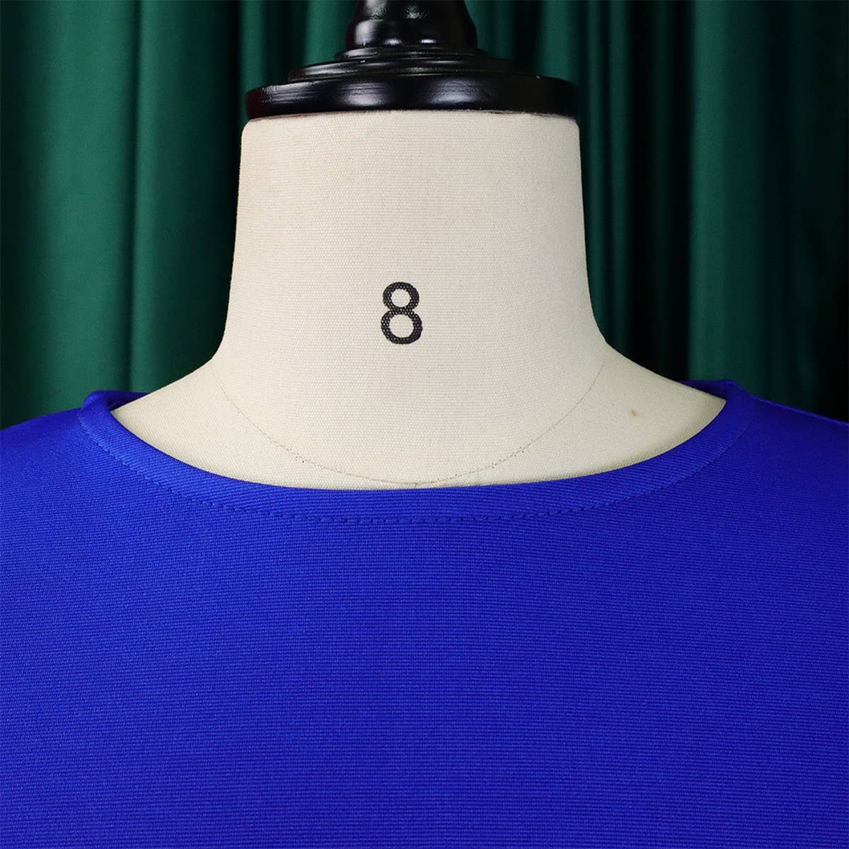 PLEATED ROUND NECK ELEGANT HIP HUGGING TIGHT DRESS_CWDMD3701