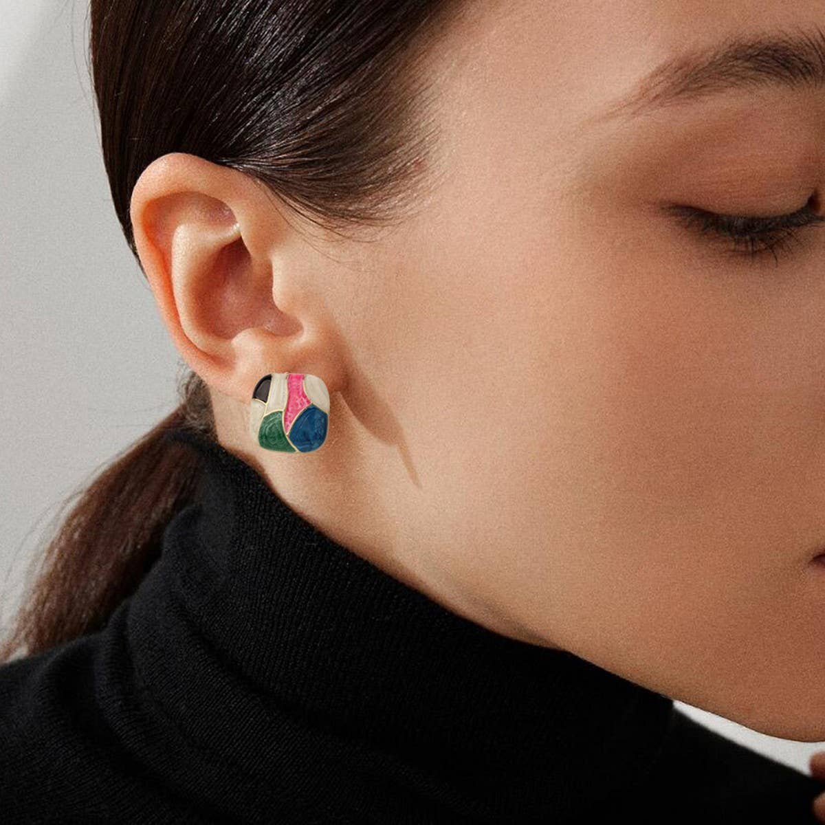 NEW SIMPLE HOLLOW GRID FOUR LEAF EARRINGS_CWAJE3985