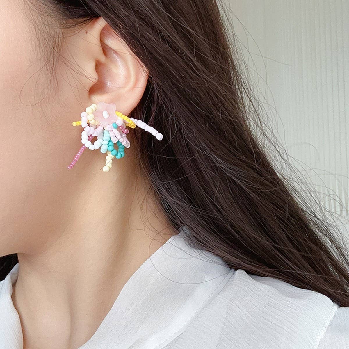 FLOWER SEA MATTE LILY OF THE VALLEY EARRINGS_CWAJE2171